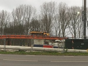 balkbrug 10 hier tijdelijke stalen brug bij bouw a16rotterdam www retrobridge nl