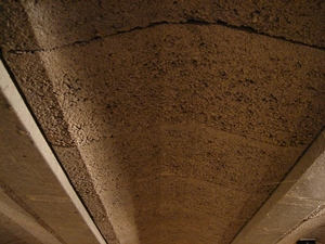 broodjesvloer, broodjes van beton, sint servaas maastricht, foto joostdevree (klik voor groter)