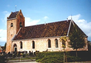 romaans, kerkje uit de 12e eeuw, nes, bij dokkum